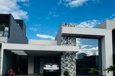 Casa &agrave; venda - 141m&sup2; - PAYSAGE ESSENZA CONDOM&Iacute;NIO