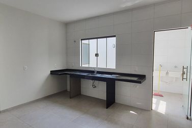 Casa para alugar - 100m&sup2; - Jardim Imigrantes