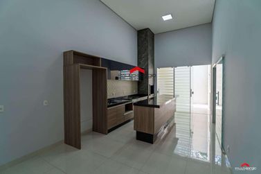 Casa &agrave; venda - 150m&sup2; - Jardim Santa Clara