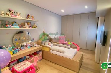 Casa &agrave; venda - 276m&sup2; - -