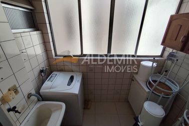 Apartamento para alugar - 74m&sup2; - Zona 6