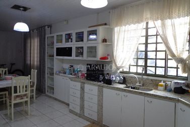 Casa &agrave; venda - 330m&sup2; - Jardim Panorama