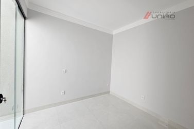 Casa &agrave; venda - 110m&sup2; - Jardim Cima