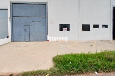 Sal&atilde;o Comercial para alugar - 500m&sup2; - Jardim Santiago