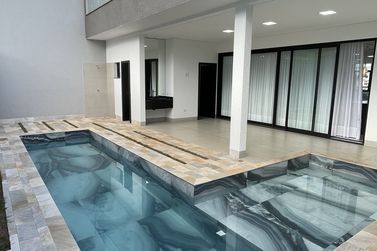 Sobrado &agrave; venda - 360m&sup2; - Condom&iacute;nio Royal Garden