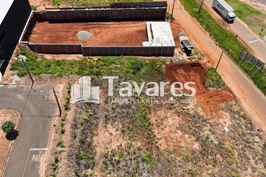 Terreno &agrave; venda - 889m&sup2; - Jardim Soluar