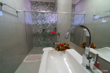 Sobrado &agrave; venda - 600m&sup2; - Zona II