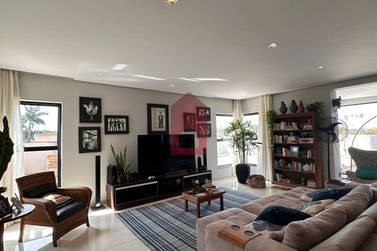 Apartamento &agrave; venda - 300m&sup2; - Zona II