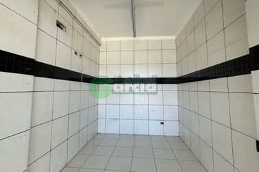 Sal&atilde;o Comercial para alugar - 280m&sup2; - Zona I-A