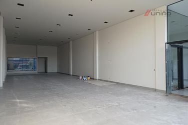 Sal&atilde;o Comercial para alugar - 180m&sup2; - Jardim Aratimbo