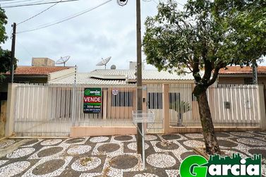 Casa &agrave; venda - 360m&sup2; - Jardim Harmonia