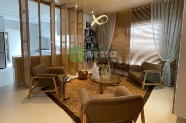 Casa &agrave; venda - 688m&sup2; - -