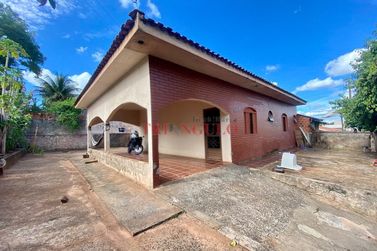 Casa &agrave; venda - 91m&sup2; - ZONA IV