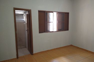 Casa para alugar - 100m&sup2; - Jardim Panorama
