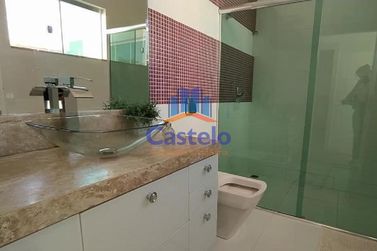 Casa &agrave; venda - 100m&sup2; - Parque Alto da Paran&aacute;