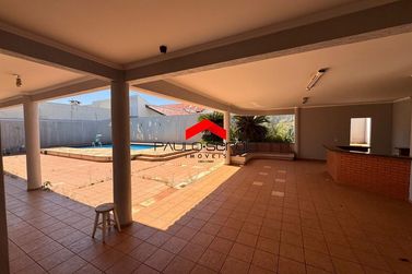 Casa &agrave; venda - 334m&sup2; - Jardim Lisboa