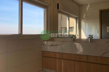 Apartamento &agrave; venda - 180m&sup2; - Zona III