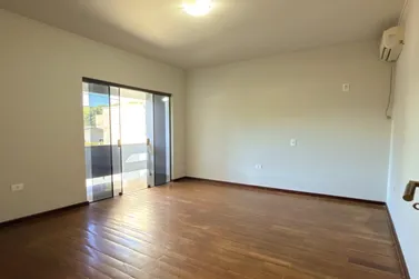Sobrado &agrave; venda - 376m&sup2; - Zona I