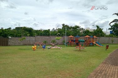 Terreno &agrave; venda - 378m&sup2; - Parque Residencial Interlagos