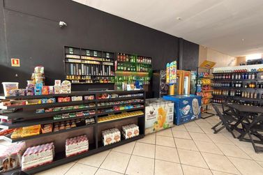 Sal&atilde;o Comercial &agrave; venda - 300m&sup2; - CENTRO