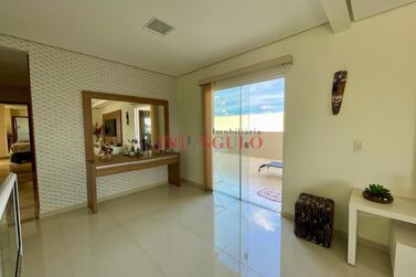 Sobrado &agrave; venda - 338m&sup2; - ZONA I