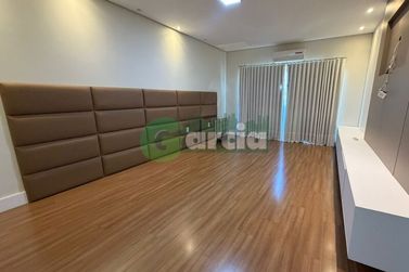 Casa &agrave; venda - 242m&sup2; - ZONA II