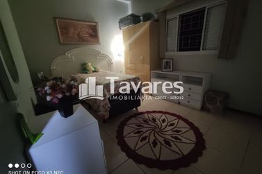 Casa &agrave; venda - 300m&sup2; - Zona II