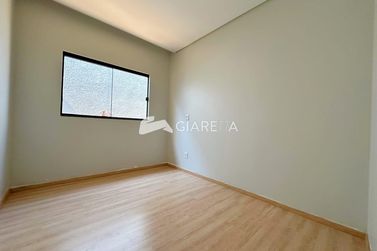 Casa &agrave; venda - 111m&sup2; - JARDIM GISELA