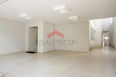 Sobrado &agrave; venda - 325m&sup2; - Zona II