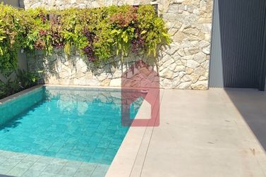 Casa &agrave; venda - 247m&sup2; - Parque Residencial Interlagos