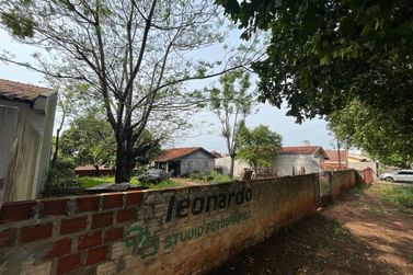 Terreno &agrave; venda - 679m&sup2; - Zona Armaz&eacute;m