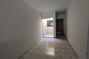 Casa &agrave; venda - Zona III