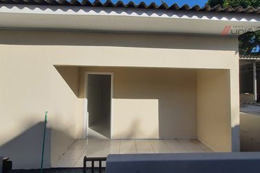 Casa para alugar - 120m&sup2; - Zona I