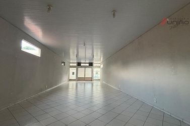 Sal&atilde;o Comercial para alugar - 245m&sup2; - Zona V