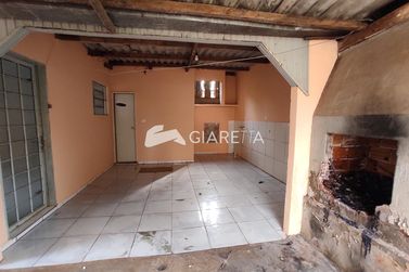 Casa &agrave; venda - 200m&sup2; - JARDIM SANTA MARIA