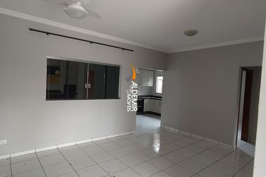 Casa &agrave; venda - 120m&sup2; - Jardim Veneza