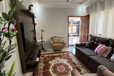 Casa &agrave; venda - 158m&sup2; - Jardim Birig&uuml;i