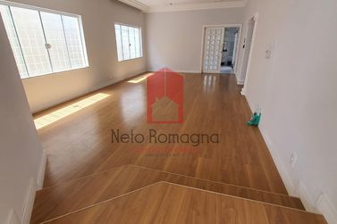 Casa para alugar - 380m&sup2; - Zona I