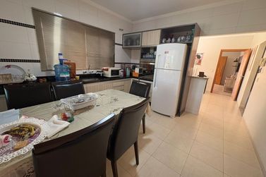 Casa &agrave; venda - 420m&sup2; - JARDIM SUZUKI