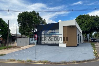 Sala Comercial &agrave; venda - 150m&sup2; - E resid&ecirc;ncia de 85m&sup2; de &aacute;rea constru&iacute;da - Esquina com a Avenida Mascaranhos de Morais