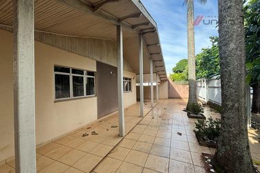 Casa &agrave; venda - 290m&sup2; - Zona III