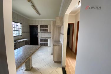 Casa &agrave; venda - 142m&sup2; - Jardim Imperial II