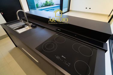 Casa &agrave; venda - 250m&sup2; - Zona VII