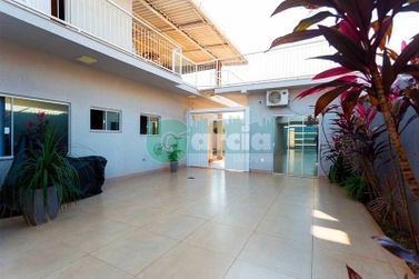 Casa &agrave; venda - 600m&sup2; - Zona II