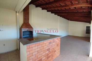 Sobrado &agrave; venda - 255m&sup2; - ZONA VI