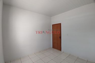 Casa para alugar - 111m&sup2; - JARDIM TROPICAL