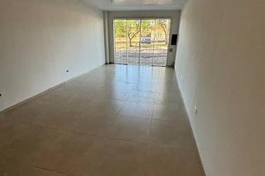 Sal&atilde;o Comercial para alugar - 40m&sup2; - Zona VII