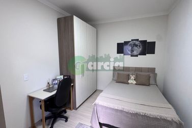 Casa &agrave; venda - 92m&sup2; - JARDIM TROPICAL