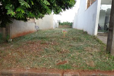 Terreno &agrave; venda - 266m&sup2; - Jardim Castelo Branco