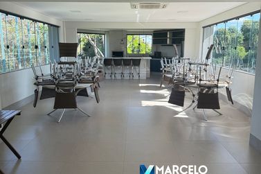 Terreno &agrave; venda - 610m&sup2; - Zona III